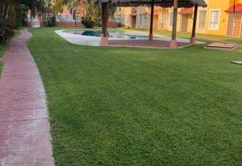 Casita de descanso ideal, sanitizada y con kit sanitizante has rooms with a private hot tub