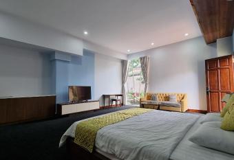 V   n Hu    Homestay B  nh D    ng has Balcony rooms