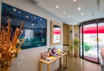 Hotel Centrale allows 18 year olds to book a room