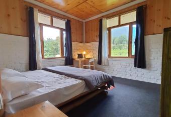 Barefoot Bir Coliving Coworking Cafe has Balcony rooms