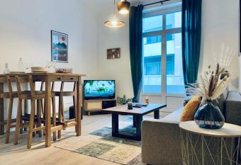 Touche  has Balcony rooms