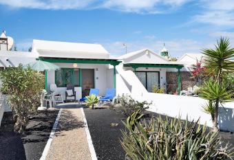 Jardin del Sol 26 has Balcony rooms