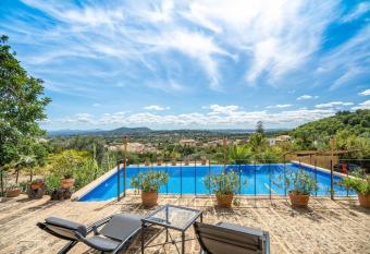 Can Pulit has Balcony rooms