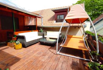 Tina Apartman allows 18 year olds to book a room