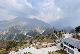 Dandelion By The Hills has Balcony rooms