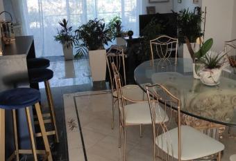 Villa NIKITA sunrise sea view has Balcony rooms