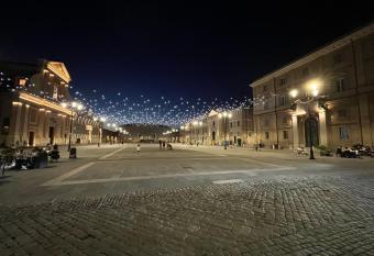 Oltreilmare-esclusivo appartamento centro-mare. allows 18 year olds to book a room