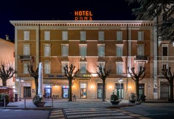 Hotel Roma has Balcony rooms