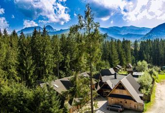 Domki Sywor has Balcony rooms