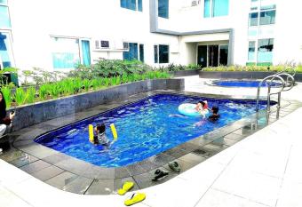 Studio Condo Unit @Megaworld Iloilo has Balcony rooms
