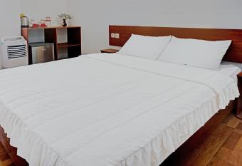 Capital O 92228 Cozy Bromo Homestay allows 18 year olds to book a room