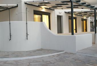 Eantos Studios and Suites has Balcony rooms