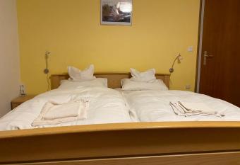 Hotel Flora has Balcony rooms