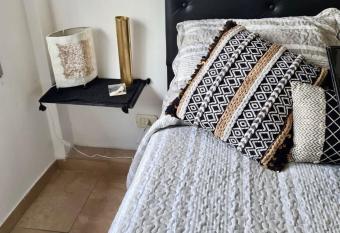 Punto Maschwitz Alquileres - Monoambiente allows 18 year olds to book a room