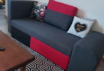 Arnaud-Michel has Balcony rooms