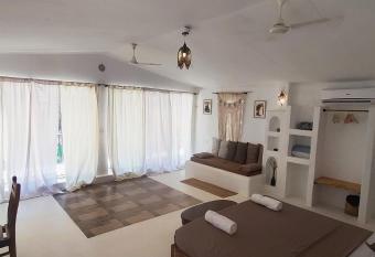 Greek  allows 18 year olds to book a room