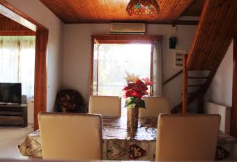 Komninos  Traditional House has Balcony rooms