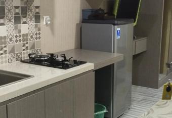 SEWA APARTEMEN BANDUNG BY SHARIE PROPERTY has Balcony rooms