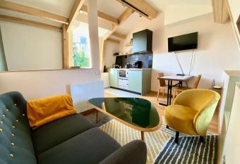 Ogma YourHostHelper has Balcony rooms