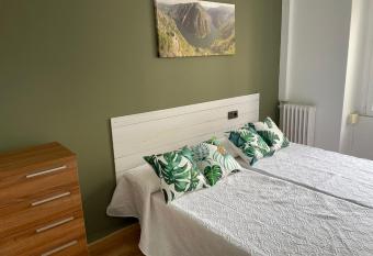 Albareda apartamento super-c  ntrico en Sarria has Balcony rooms