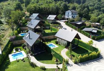 Kartepe Panorama allows 18 year olds to book a room