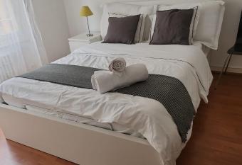 Gare-30A-3 allows 18 year olds to book a room