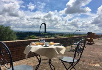 Hotel Palazzo di Valli has Balcony rooms