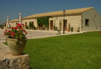 Agriturismo Masseria sul Mare has Balcony rooms