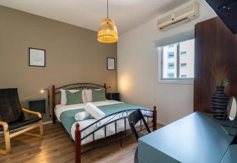 Chic Hideaway 1-BR Apt in Larnaca allows 18 year olds to book a room