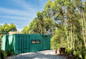 Casa Container FIGO em meio a natureza na Serra Ga  cha has Smoking/Balcony rooms
