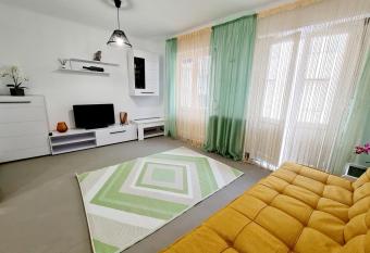 C  modo apartamento cerca del mar has Balcony rooms