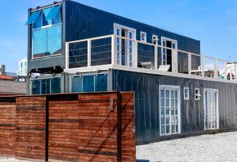 Marco Zero Containers 6 has Balcony rooms