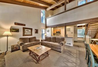 2BR 2 Bath withloft Townhouse townhouse has Balcony rooms