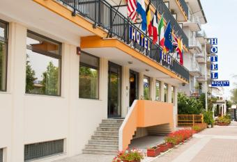 Hotel Regent has Balcony rooms