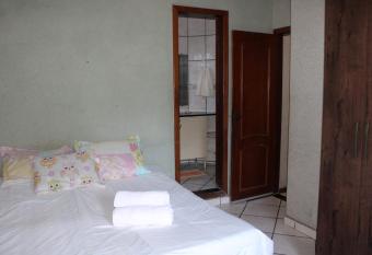 APTO COMPLETO PR  XIMO AO HOSP. EVANG  LICO has Balcony rooms