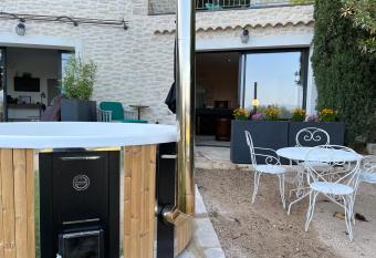 Terre Luberon allows 18 year olds to book a room