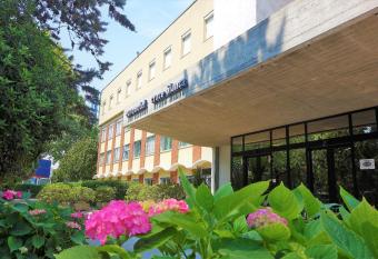 Euromotel Croce Bianca has Balcony rooms