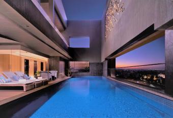 Courtyard by Marriott Vadodara allows 18 year olds to book a room