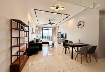 New Georgetown Instagramable 2BR Homestay for 10pax                          Beacon Executive Suite has Balcony rooms