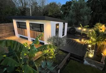 River guest house with jacuzzi fire and boat hire has Balcony rooms