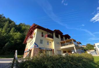 Apartment M  lltaler Gletscher 6 has Balcony rooms