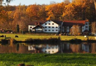 Landgasthof Rotlipp G  stezimmer has Balcony rooms