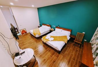 Rainy Pleasure has Balcony rooms