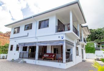 Riverside Mount Simpson - Seychelles Island has Balcony rooms