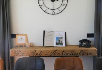 De Sint-Antoniushoeve allows 18 year olds to book a room