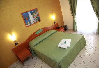 Hotel Dor   has Balcony rooms