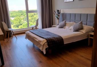 Warsaw Apartments - Luxury Top-view Aparthotel allows 18 year olds to book a room