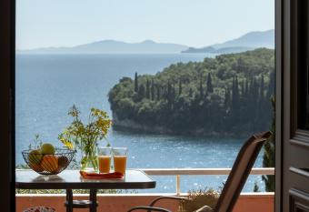 Villa Natalia has Balcony rooms