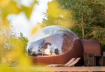 CellSphair allows 18 year olds to book a room