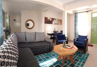 MILIMANI DRIVE LIVINGs has Balcony rooms